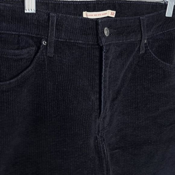 Levi's Classic Mid Rise Skinny Corduroy Jean in Black size 32 - Picture 4 of 8